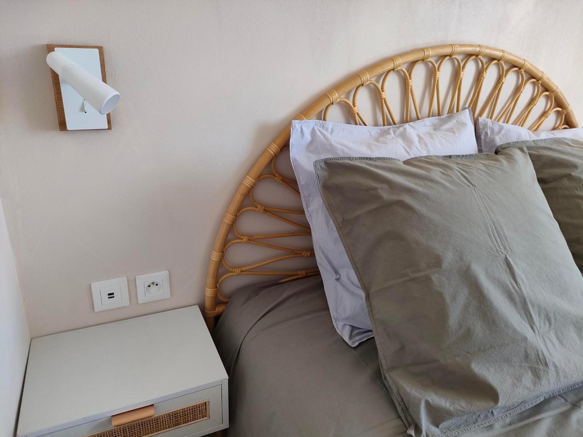 Le Cosy Du Plongeoir - T2 Neuf Avec Vue Sur Le Lac De Serre Poncon Et Grande Terrasse Avec Jardin 사뱅 외부 사진